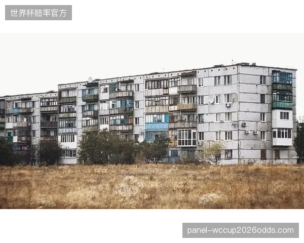 早期建设的场馆在升级改造时面临挑战，新旧系统间的协议与数据标准不兼容导致了巨大的整合成本
